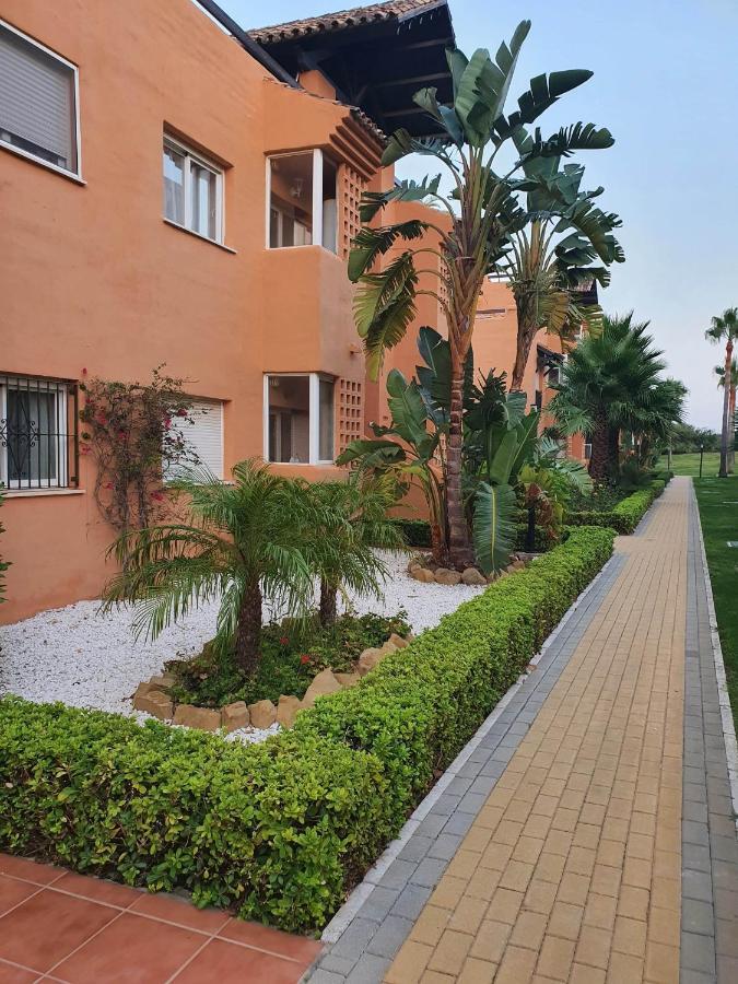 Casares Appart 2 Ch Dans Parc Tropical Avec Vue Sur Mer, Montagne Et Piscine Appartement Buitenkant foto