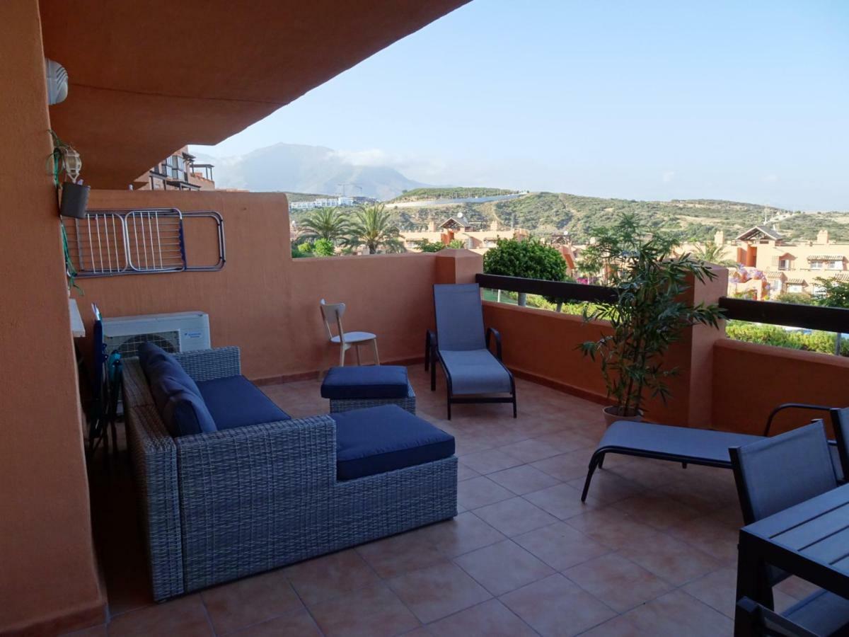 Casares Appart 2 Ch Dans Parc Tropical Avec Vue Sur Mer, Montagne Et Piscine Appartement Buitenkant foto