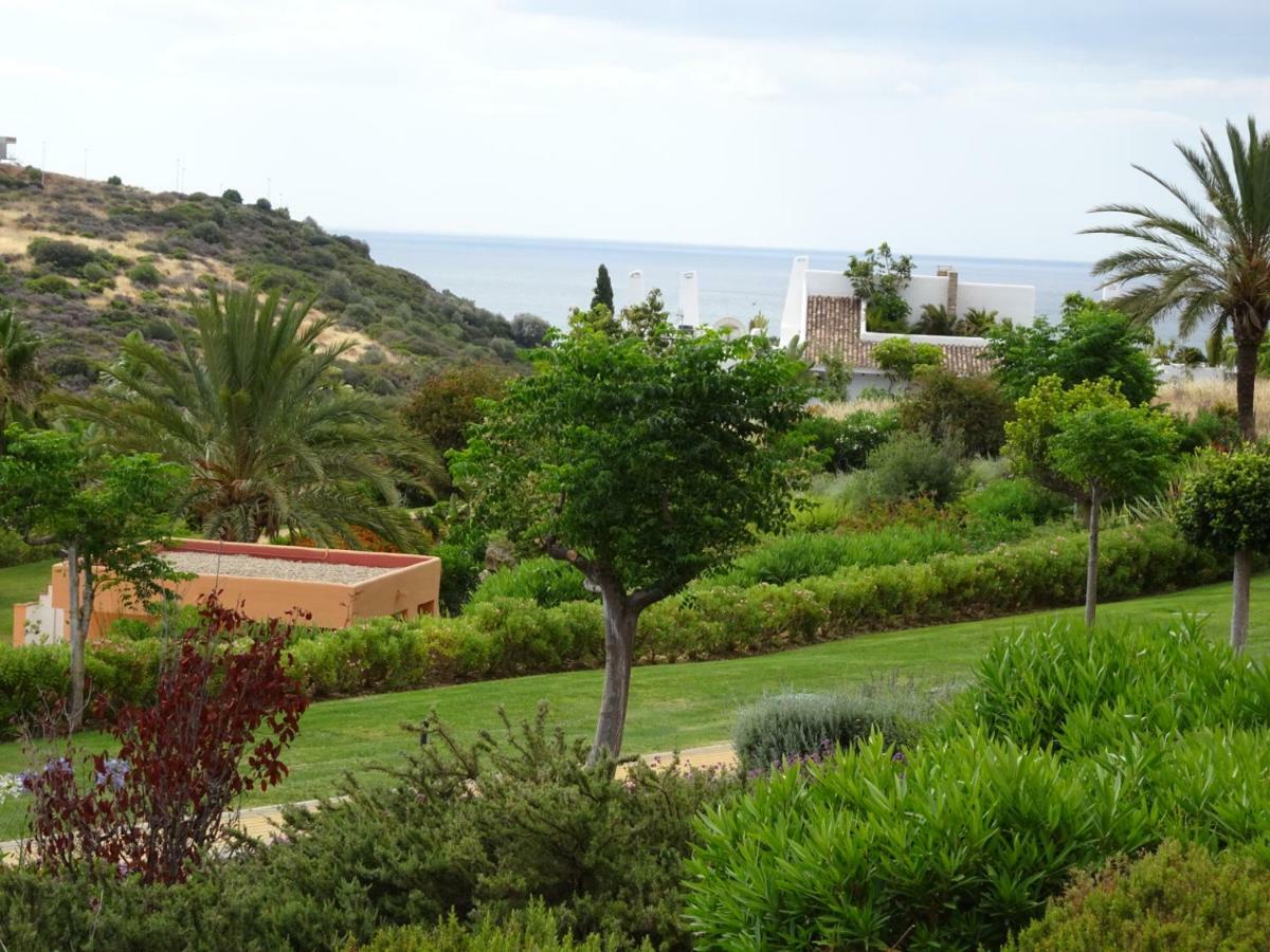 Casares Appart 2 Ch Dans Parc Tropical Avec Vue Sur Mer, Montagne Et Piscine Appartement Buitenkant foto