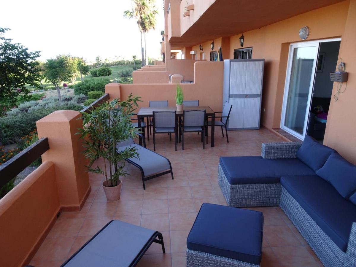 Casares Appart 2 Ch Dans Parc Tropical Avec Vue Sur Mer, Montagne Et Piscine Appartement Buitenkant foto